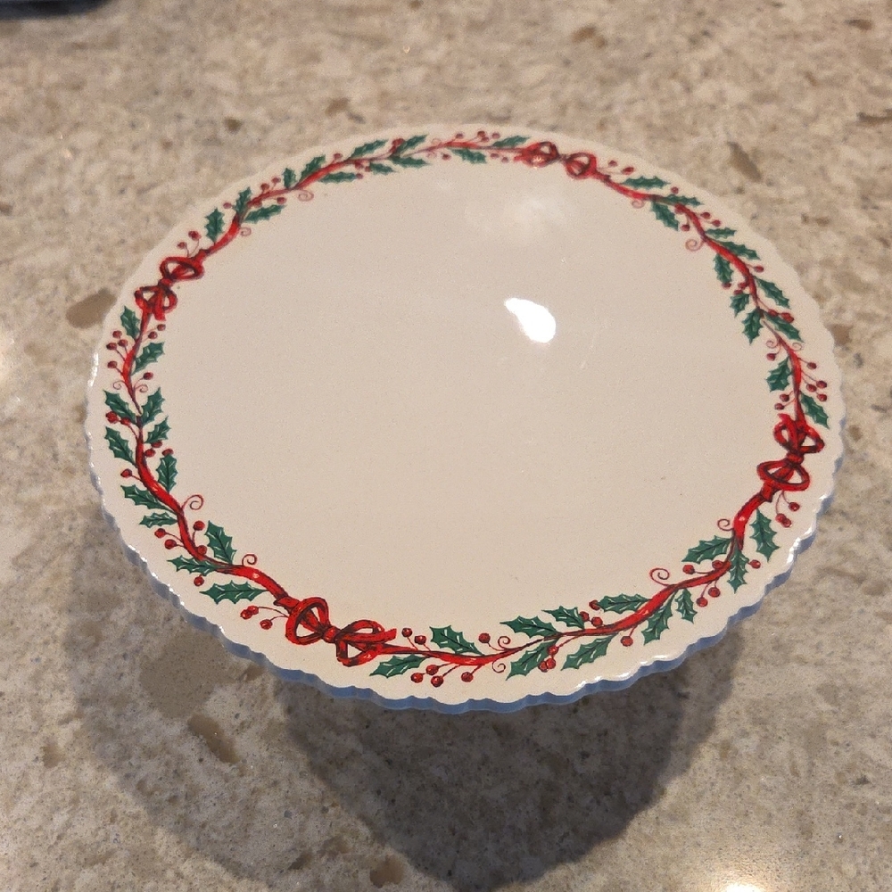 Holiday Wreath Cake Stand